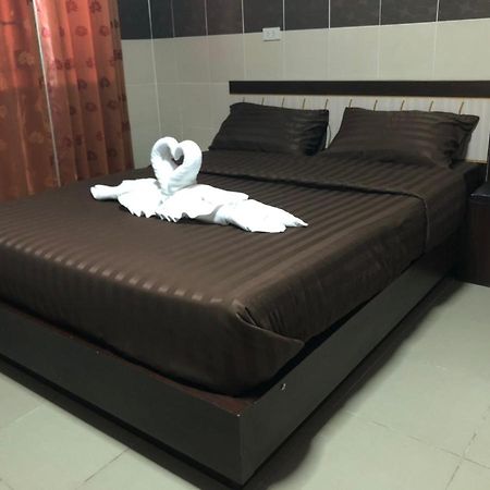 D5 Hotel สาขา มาบโป่ง Chonburi Exteriör bild