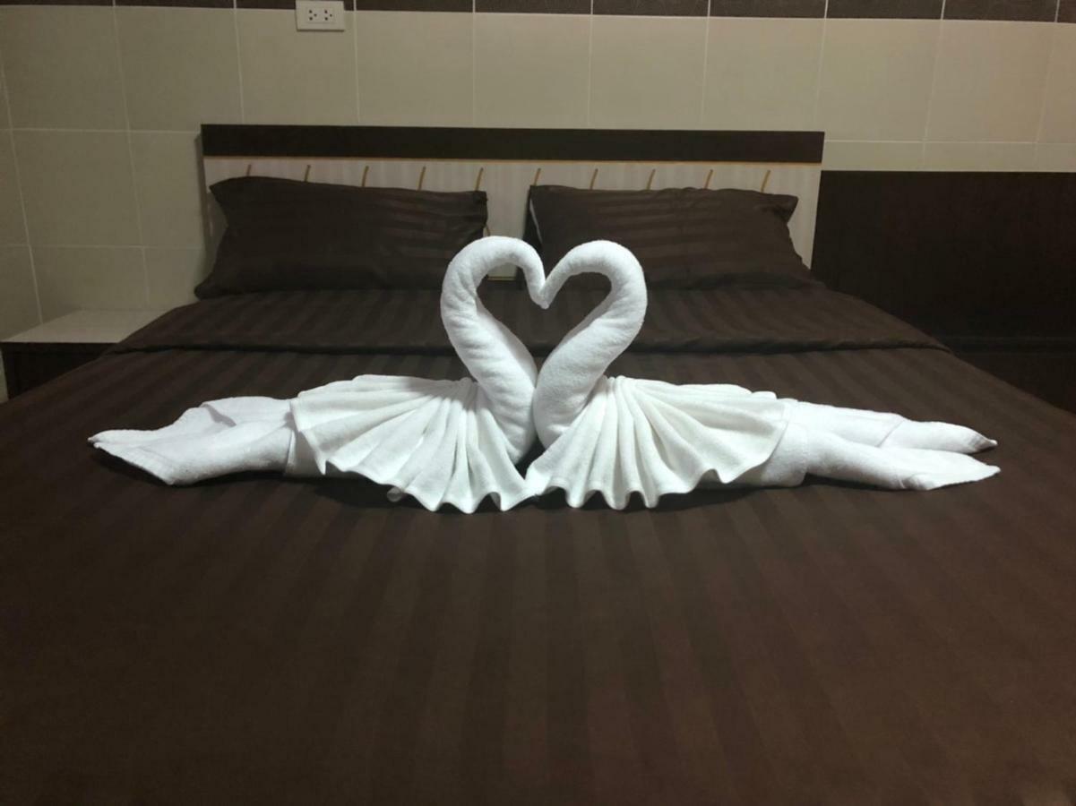 D5 Hotel สาขา มาบโป่ง Chonburi Exteriör bild