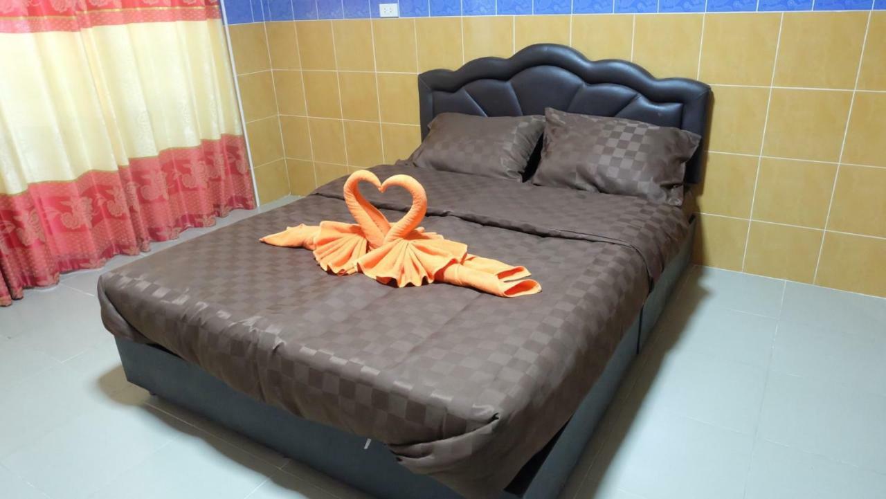 D5 Hotel สาขา มาบโป่ง Chonburi Exteriör bild